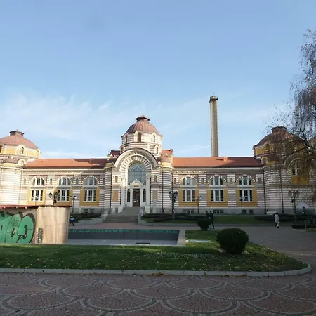Top Center - Very Comfortable Private Къща за гости