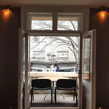 Къща за гости Top Center - Very Comfortable Private